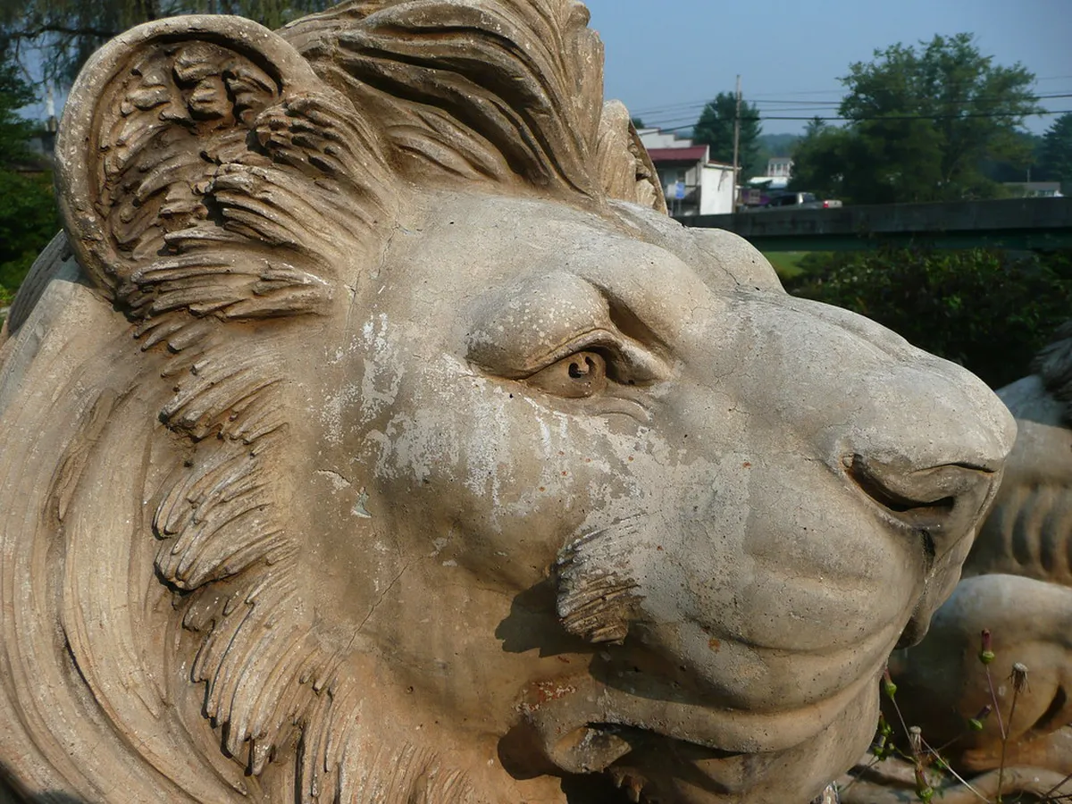 Stone Sculptures in Town: Aguas Calientes Art Guide