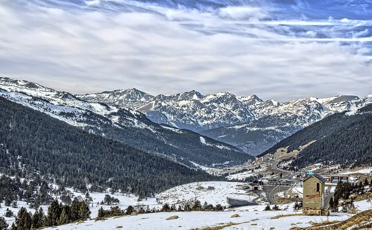 10 Epic Cordillera Blanca Mountain Peaks Near Huaraz