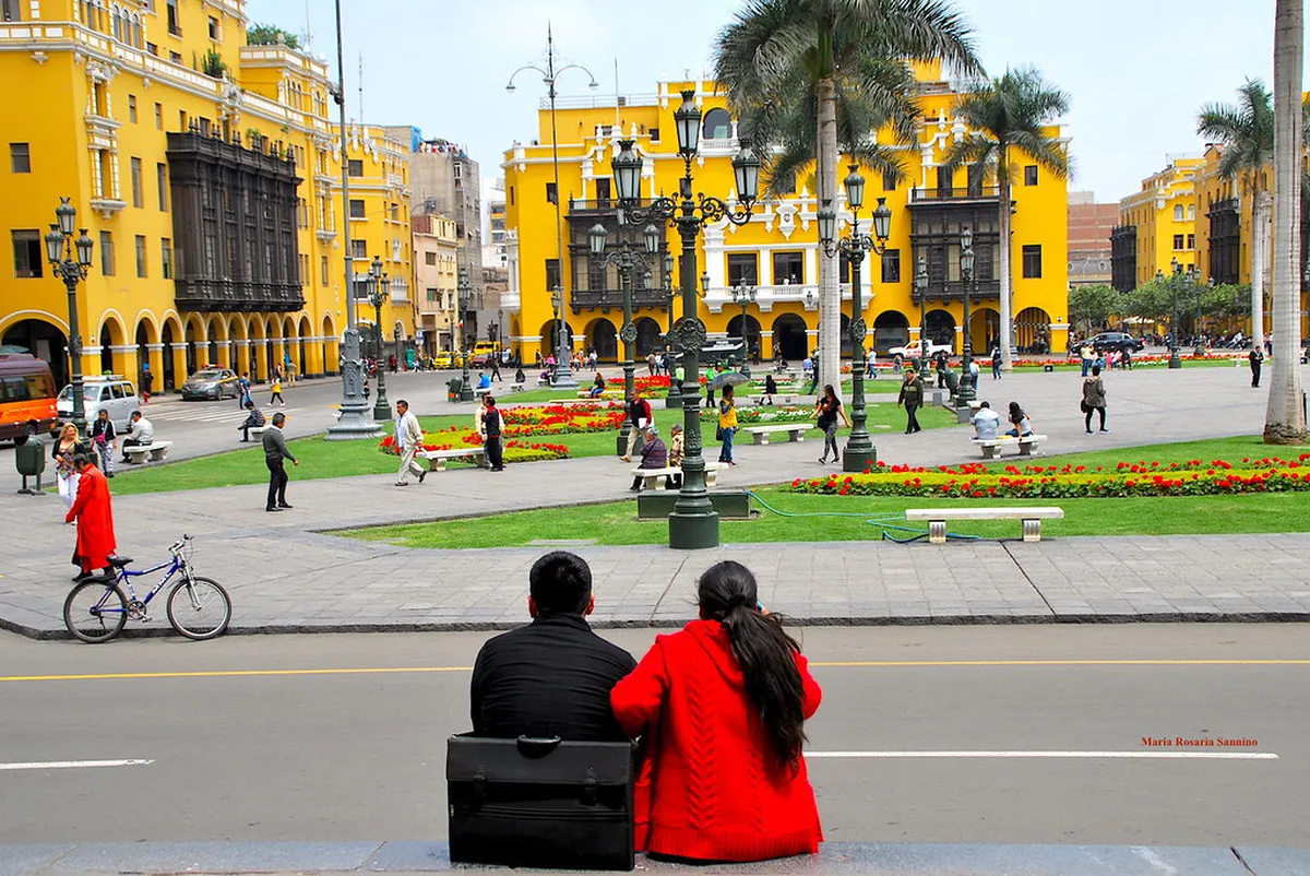 12 Stops for a Historic Centre of Lima Walking Tour