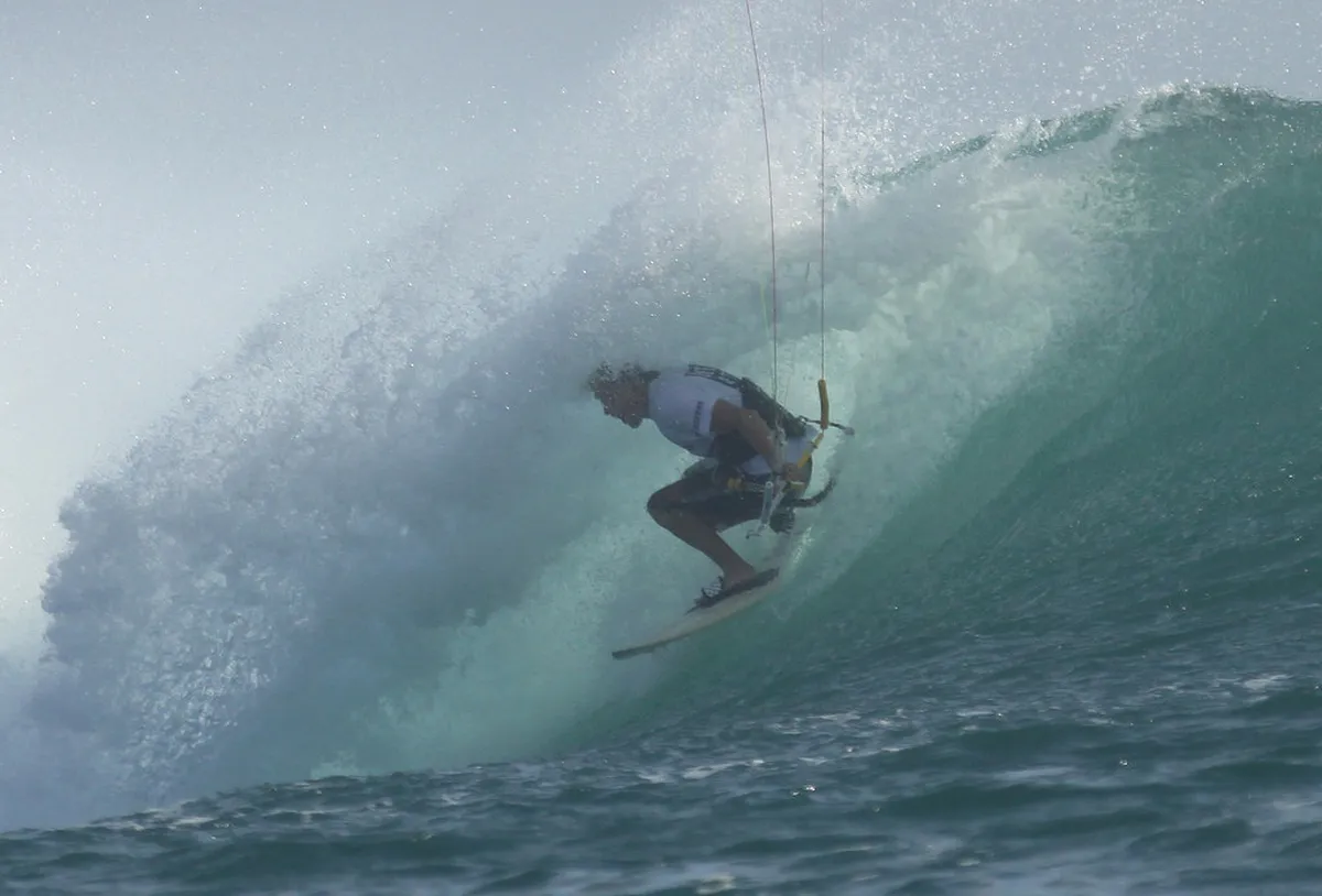 Kite Surfing Spots Máncora: 9 Best Places to Ride