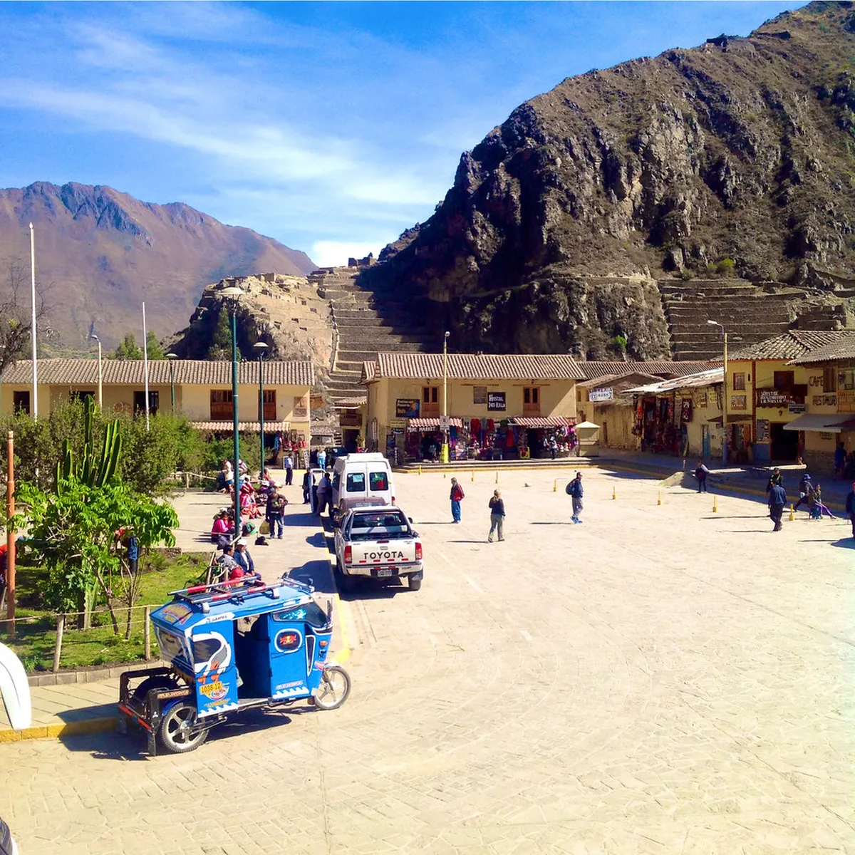 How to get to Machu Picchu from Ollantaytambo?