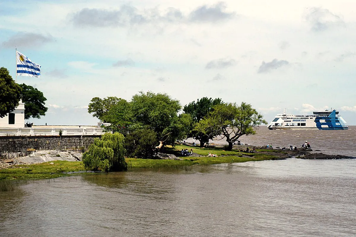 Colonia Ferry from Buenos Aires: 2026 Booking Guide