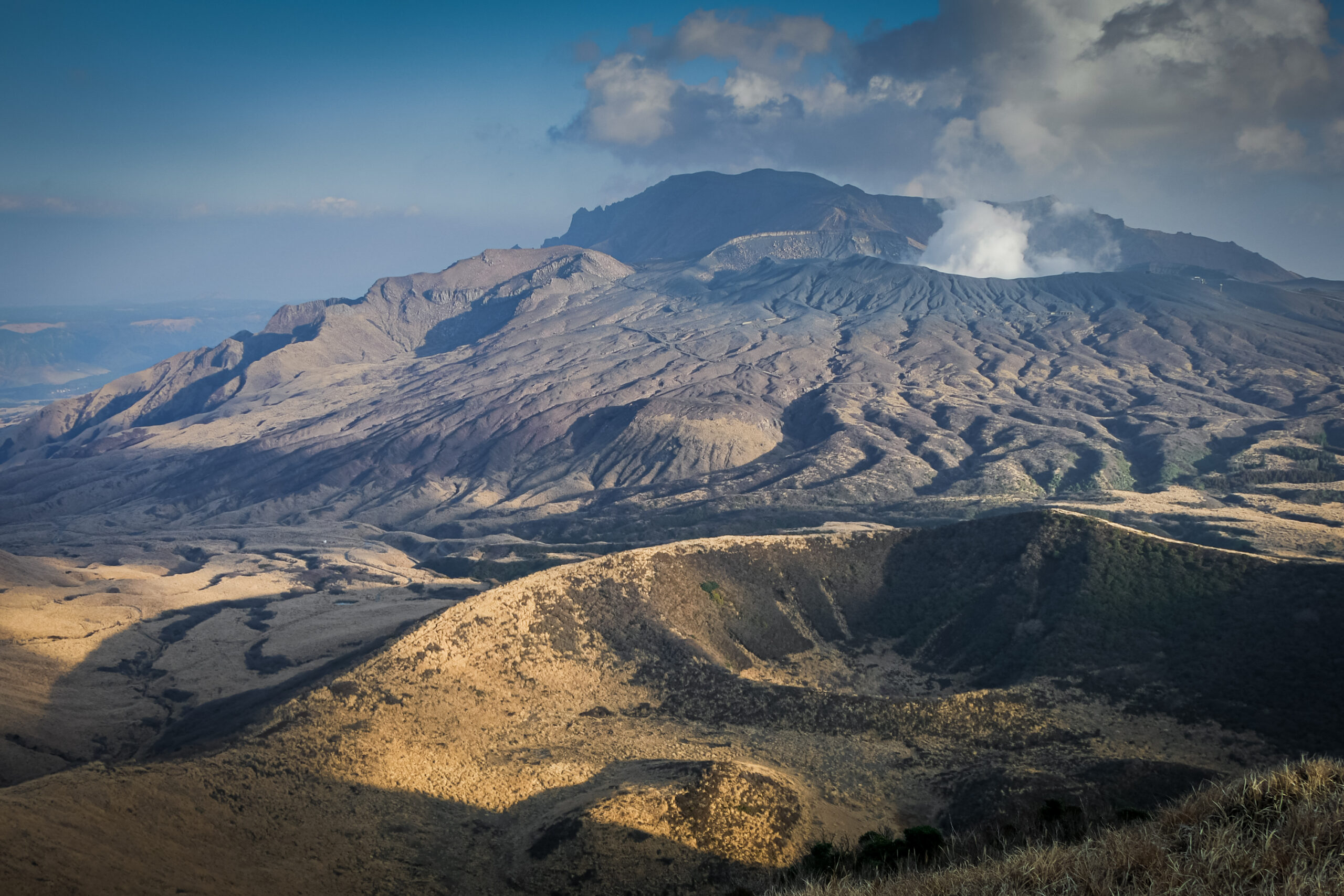 1. Starting Point: Beppu's Famous Hot Springs 1. Starting Point: Beppu's Famous Hot Springs