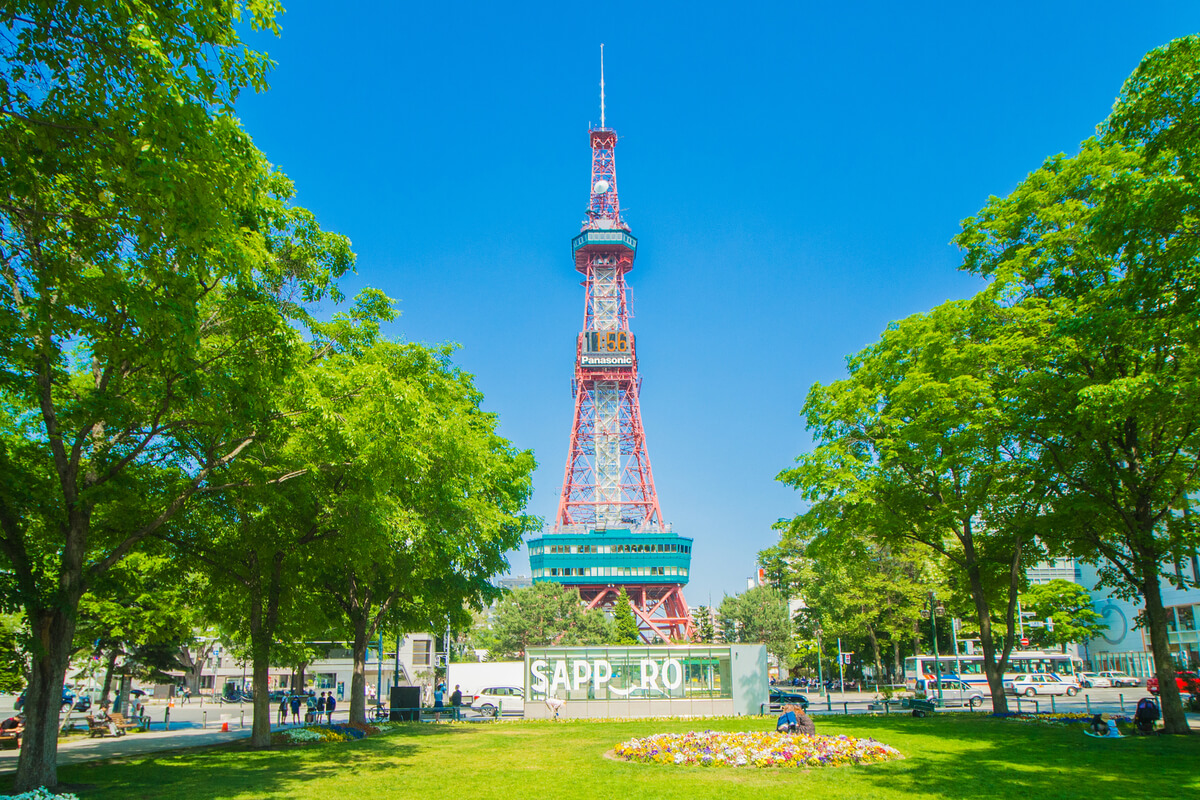 8. Asahiyama Zoo: Innovative Wildlife Experience 8. Asahiyama Zoo: Innovative Wildlife Experience